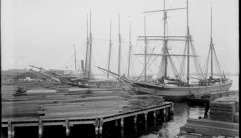 Lumber wharfs along the St. Johns River in Jacksonville around the turn of the 20th century. Photo courtesy of the Library of Congress photographic archives