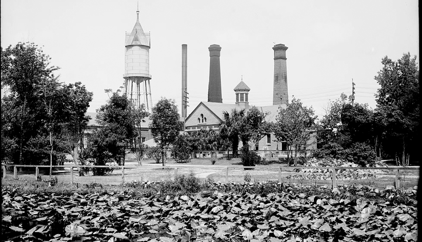 Jacksonville’s water works in 1900. Photo courtesy of the Library of Congress photographic archives