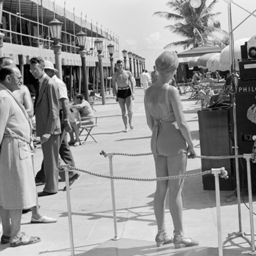 Philco, 1939. Miami Beach became a popular vacation destination early in the 20th century. Photo courtesy of the Library of Congress photographic archives