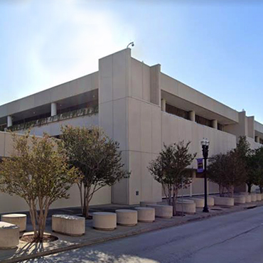 Color photo of the Federal Reserve Bank of Atlanta's Jacksonville Branch building