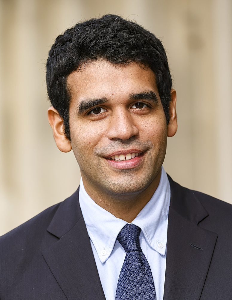 Photo portrait of Michael Navarrete