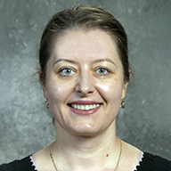 Photo portrait of Camelia Minoiu