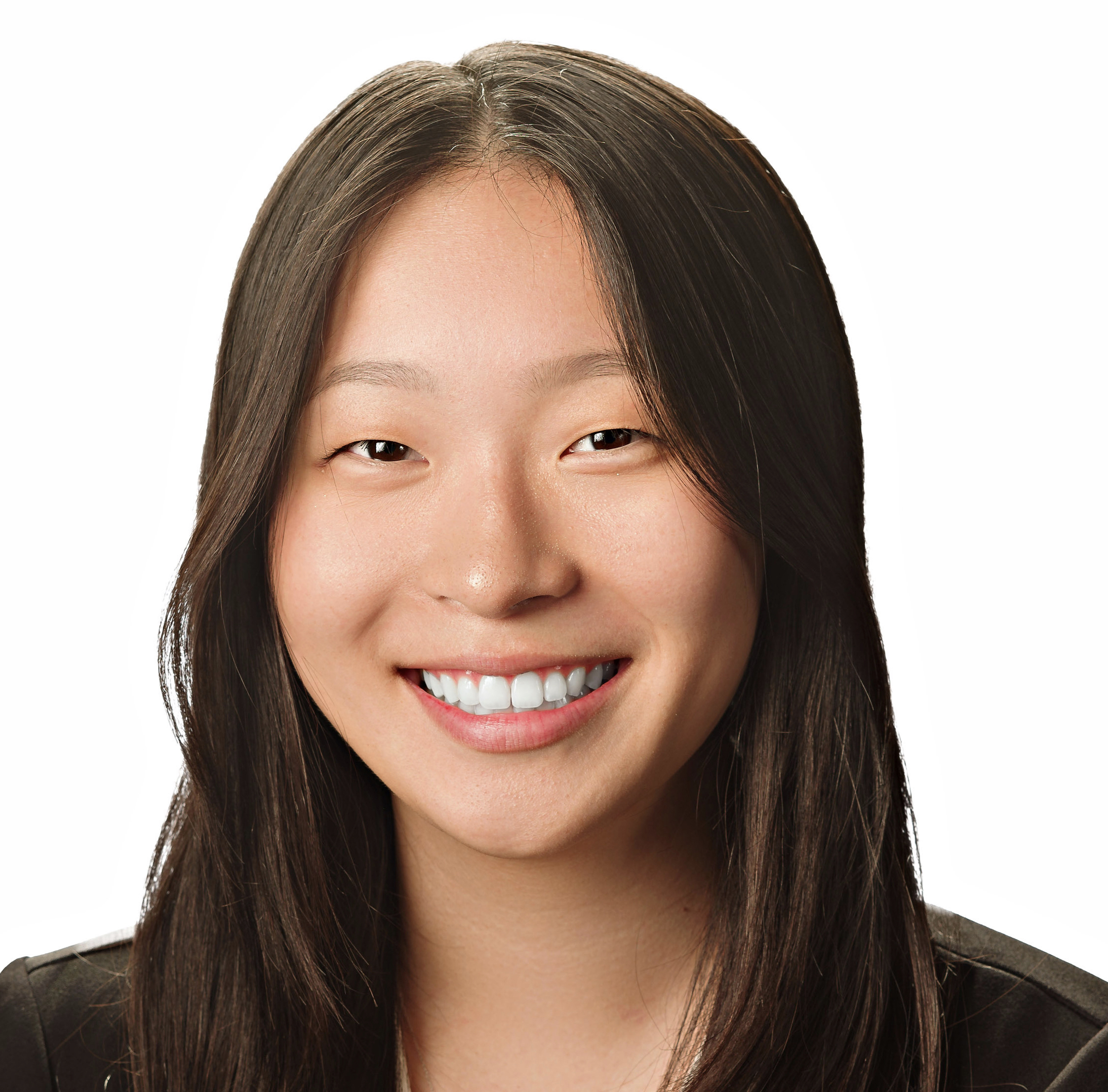 Photo portrait of Alissa Zhang, intern in the Economic Survey Research Center.