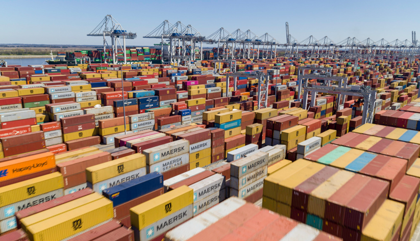 a port full of shipping containers