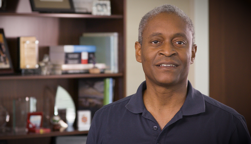 front facing picture of Raphael Bostic