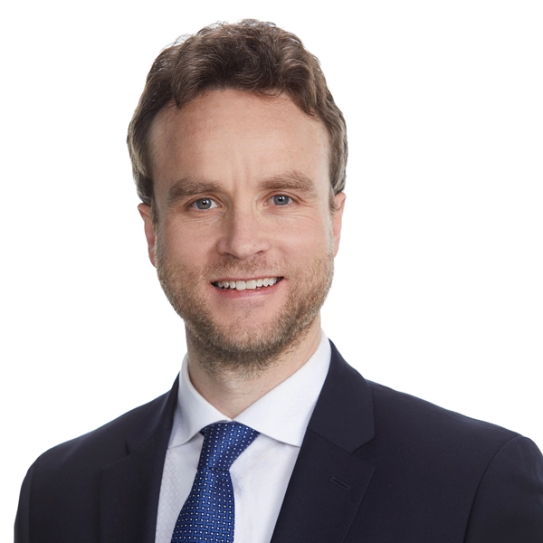 Headshot of Alexander Ruder