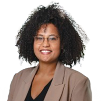 Photo portrait of Leah Cabrera