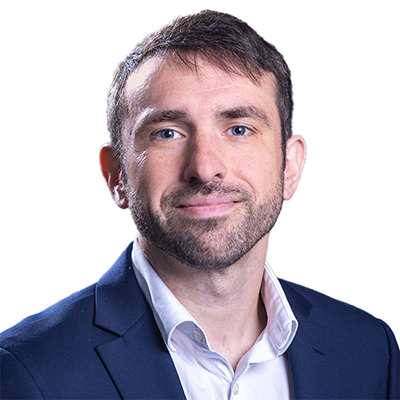 Photo portrait of Adam Scavette