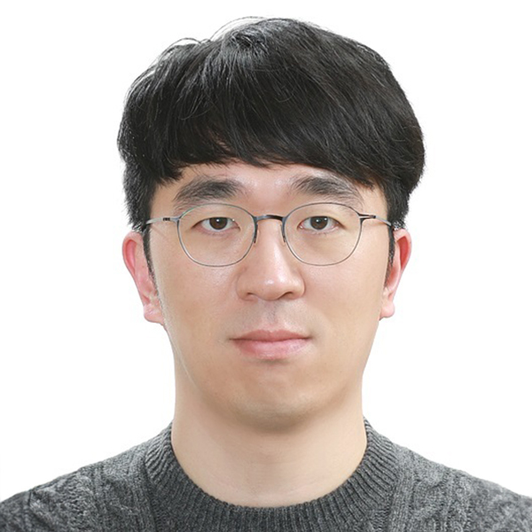 Photo portrait of Choongryul Yang