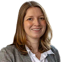 Photo portrait of Lara Loewenstein