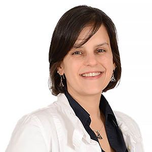 Photo portrait of Sonya Ravindranath Waddell