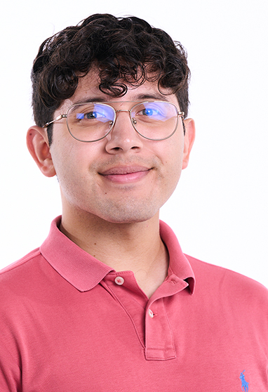 Photo portrait of Aaron Jalca