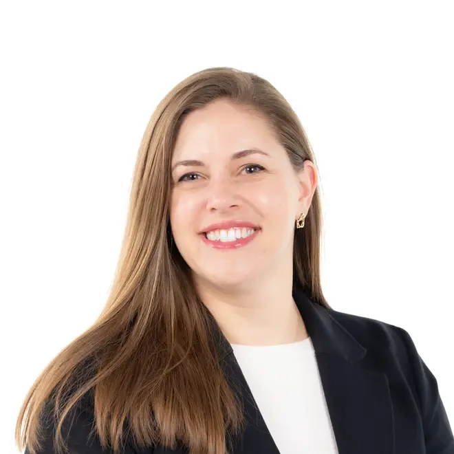 Headshot of Sandra Ghizoni