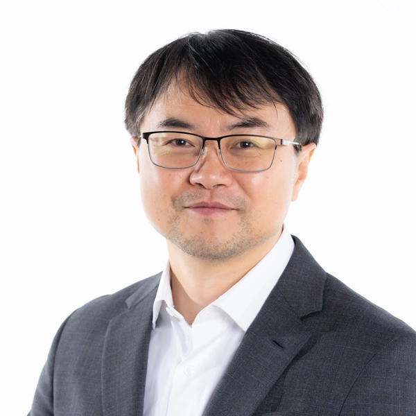 Photo portrait of Bin Wei